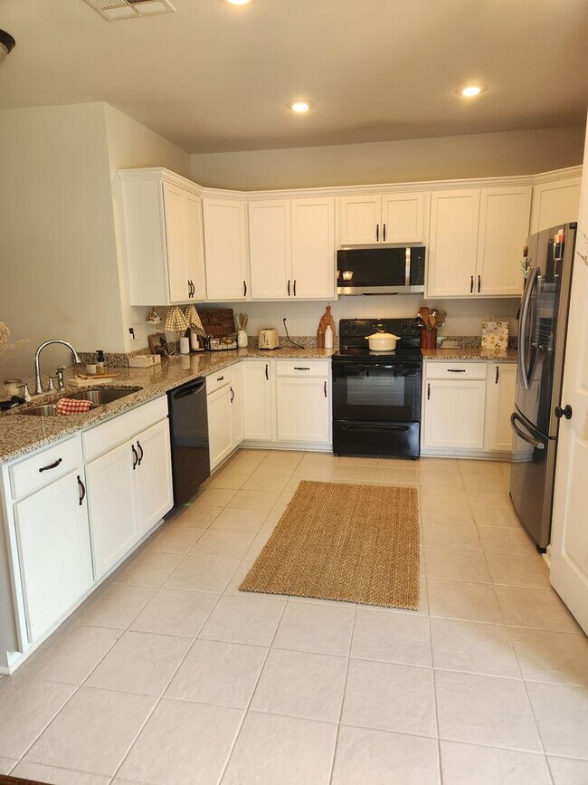 Foto del edificio - 3 bedroom in Youngsville in Milton School ...