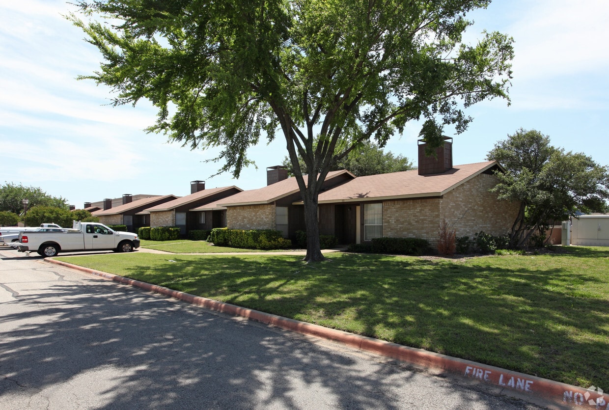 University Village Apartments Apartments in Richardson, TX