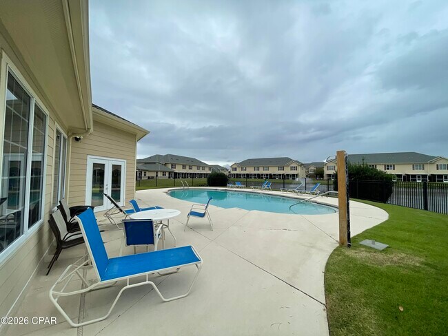 Foto del edificio - 806 Baldwin Rowe Cir