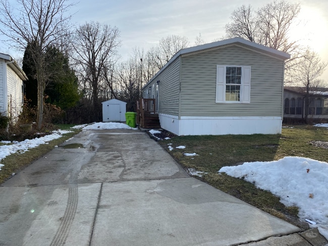 Building Photo - 2267 S Sheeran Dr