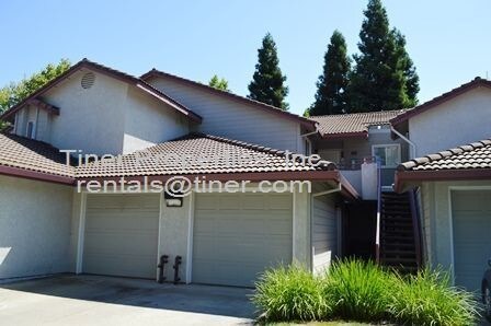 Foto principal - Amazing Two Bedroom Condo in Foothill Farms!!