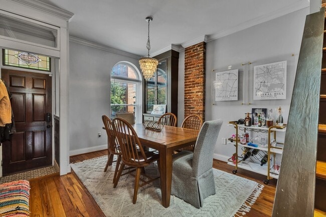 Foto del edificio - 1448 Patapsco St