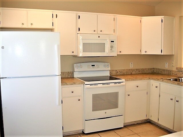 Building Photo - 256 Daniels Pointe Dr