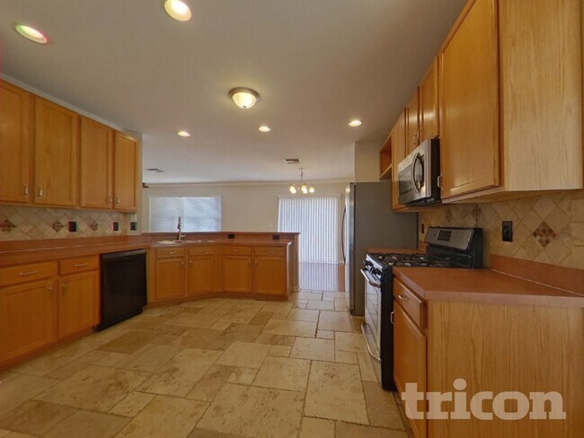 Building Photo - 3523 Hunting Creek Loop