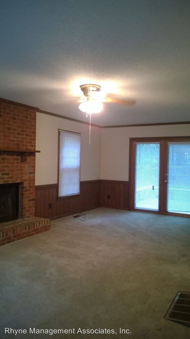 Building Photo - 3 br, 2.5 bath House - 100 Strawbridge Court