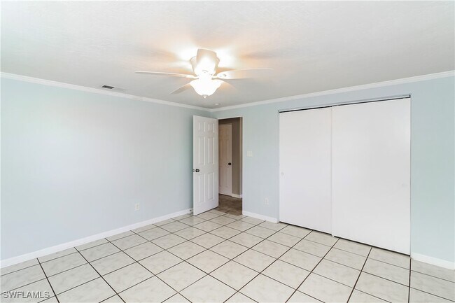 Building Photo - 1371 Poinciana Rd