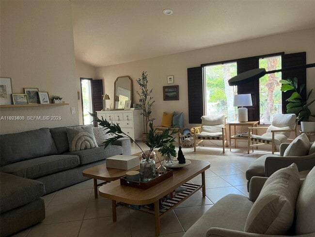 Foto del edificio - 1564 Sunset Way