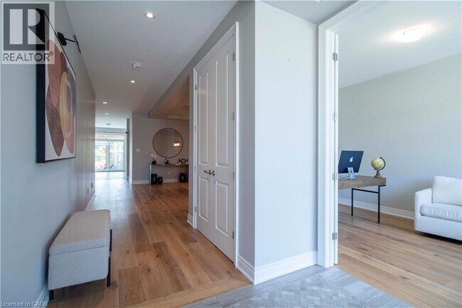 Photo du bâtiment - 19 Secinaro Ave