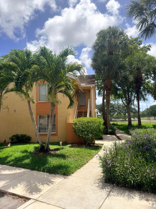 Foto del edificio - 1025 Coral Club Dr