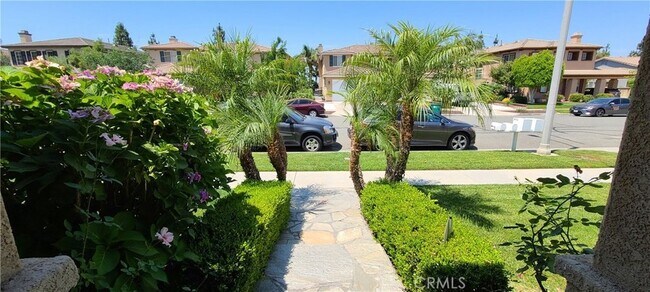 Foto del edificio - 1026 McCall Dr