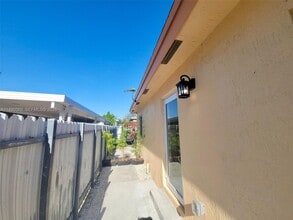 Building Photo - 7941 NW 14th Pl