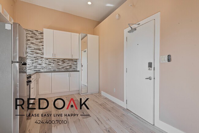 Foto del edificio - ~$655 OFF Each Month + 1 Week FREE~ Recent...