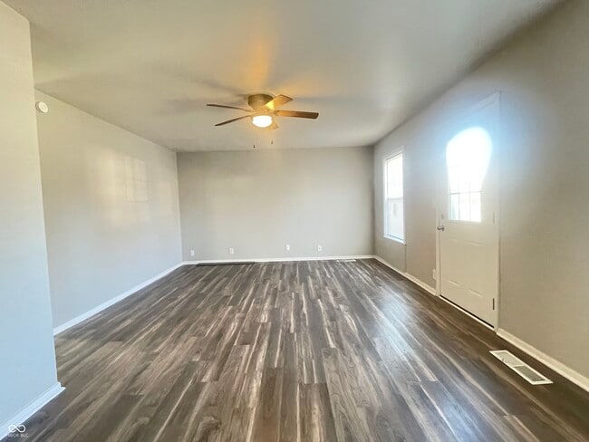 Foto del edificio - 5225 E 34th St