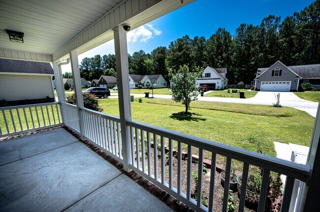 Foto del edificio - 202 Croatan Woods Dr