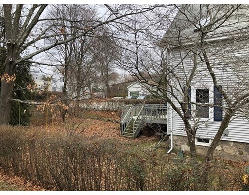 Building Photo - 76 Walnut Ave