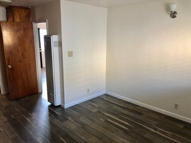 Building Photo - 230 East San Salvador Street, Unit 4