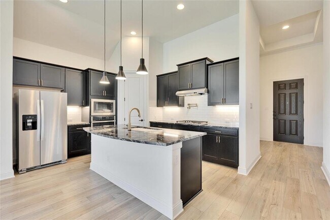 Foto del edificio - 300 Barrel Bnd, Andice, TX 78628 - 4 BR 3 ...
