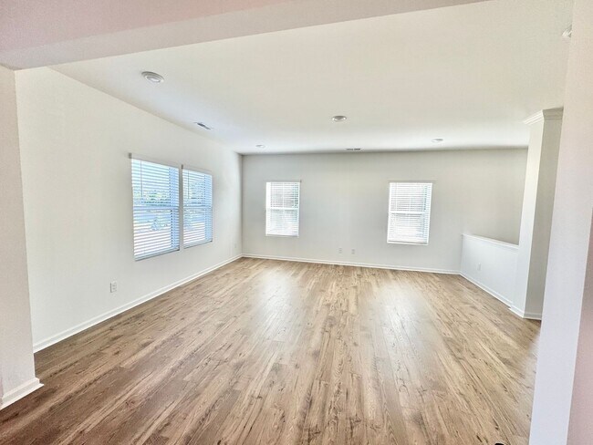 Foto del edificio - Kensington Community 1 year NEW! 4 Bedroom Home - Just off I-85 READY AUG 8TH