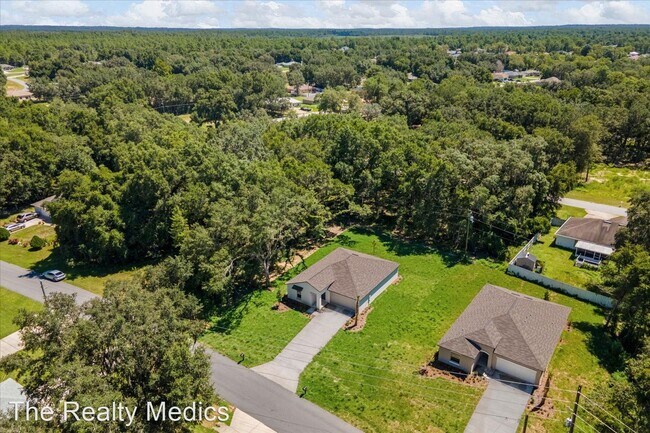 Foto del edificio - 3 br, 2 bath House - 13063 SW 43rd Avenue Rd