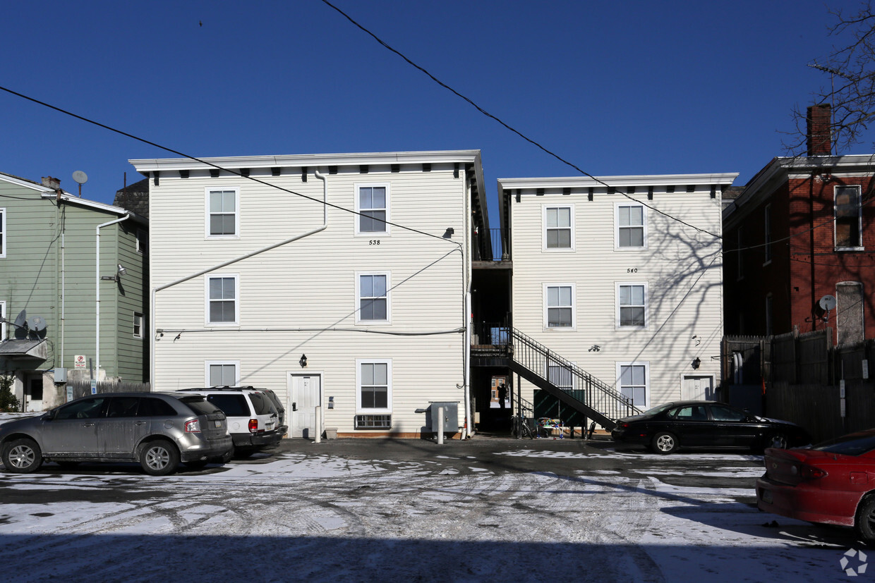 Building Photo - High Street Apartment Rentals