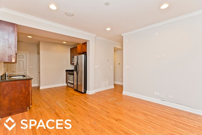 Foto del edificio - 6508 N Claremont Ave