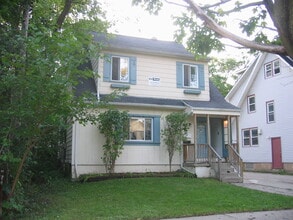 Building Photo - 1236 White St