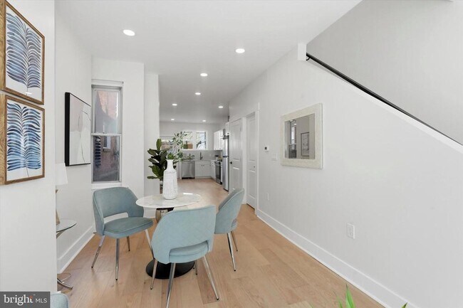 Foto del edificio - 2345 S Bancroft St