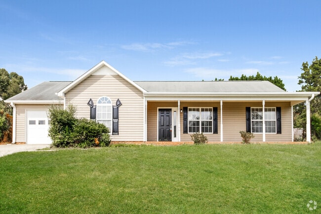 Building Photo - 146 Central Oaks Rd