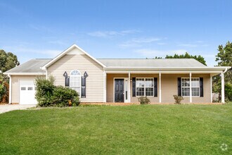 Building Photo - 146 Central Oaks Rd