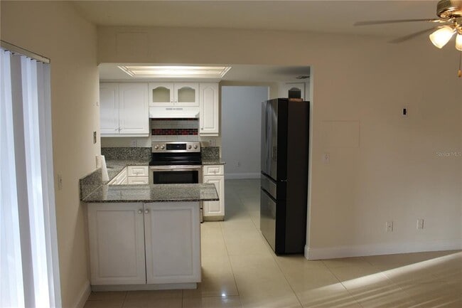 Building Photo - 5556 Pentail Cir