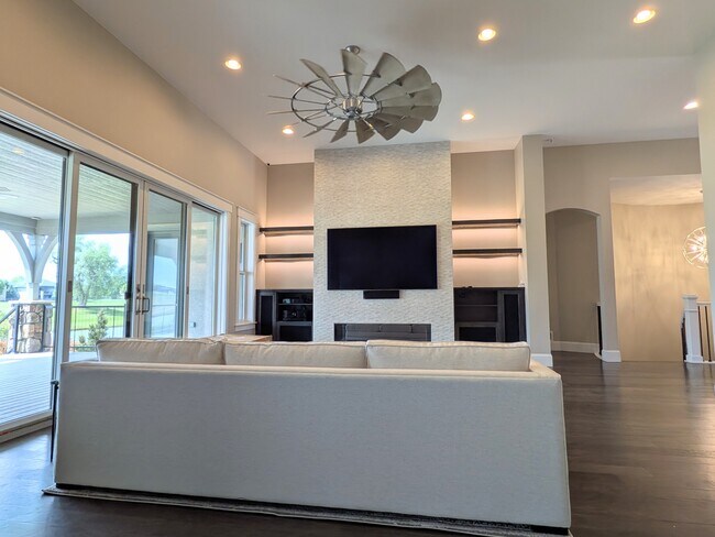 Foto del edificio - 6511 Crooked Stick Dr
