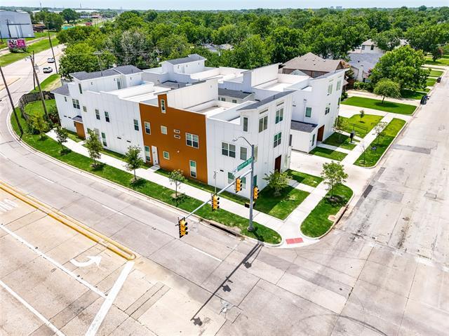 Foto del edificio - 2505 Benbrook Blvd