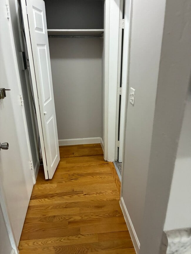 Building Photo - Avl NOW - No Fee! Sunny, updated Studio @ Packard's Corner!