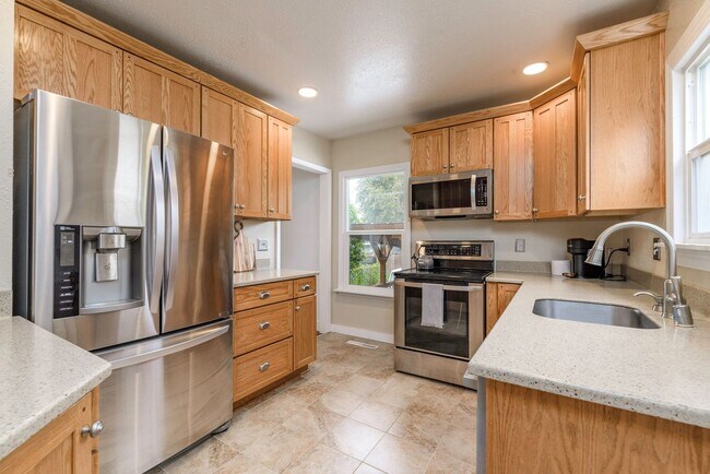 Foto del edificio - Beautiful 3 Bedroom Home in Tacoma!