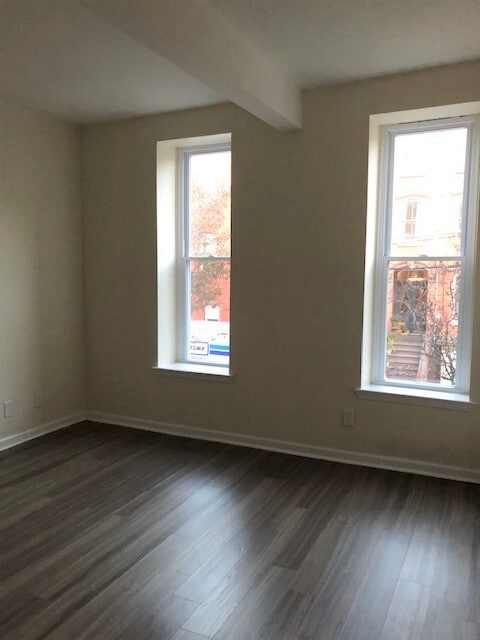 Building Photo - 202 Warren St