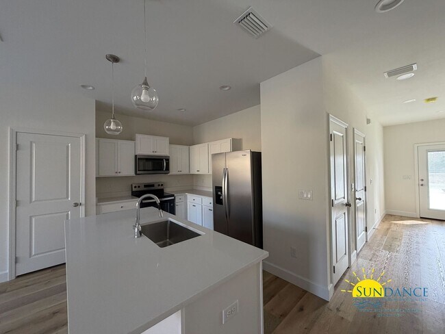 Foto del edificio - Brand-New 3 Bedroom Townhome in Fort Walton Beach!