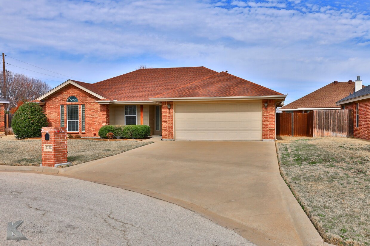 Foto principal - 3/2/2 near Diamondback Golf Course!