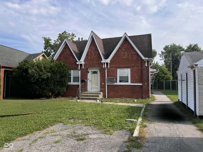 Building Photo - 4015 E 34th St