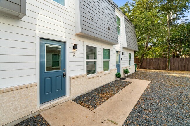 Foto del edificio - IN THE LOOP 2BD/1BA Brand New Finish Out /...