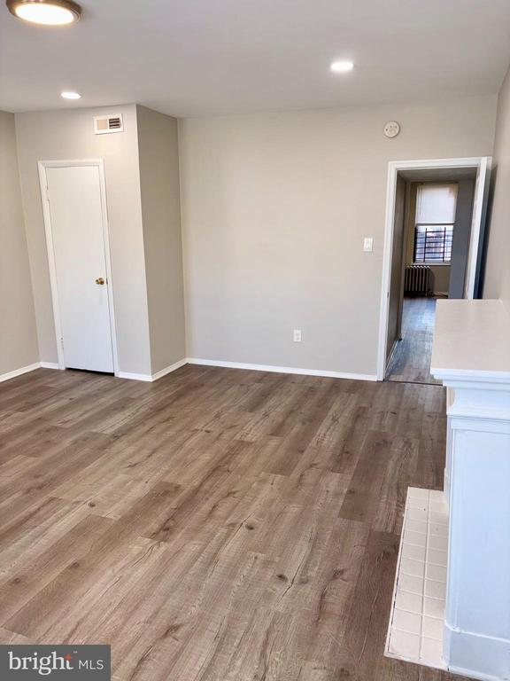 Foto del edificio - 244 N Fulton Ave