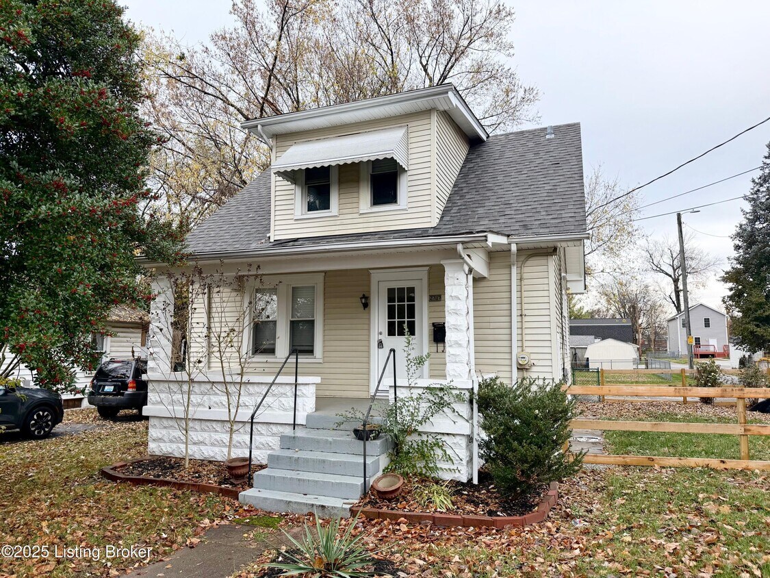 Foto principal - 2707 Cleveland Blvd