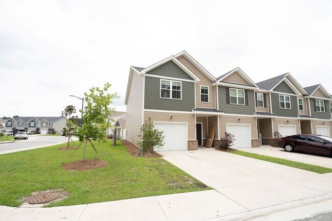 Building Photo - 481 Governor Treutlen Cir