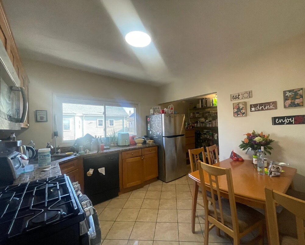 227 Boston Ave Unit 2, Medford, MA 02155 227 Boston Ave Medford, MA