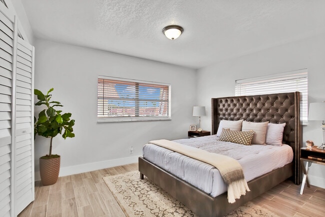 2 BR, 1.5 BA - 1,302SF - New Colony Homes