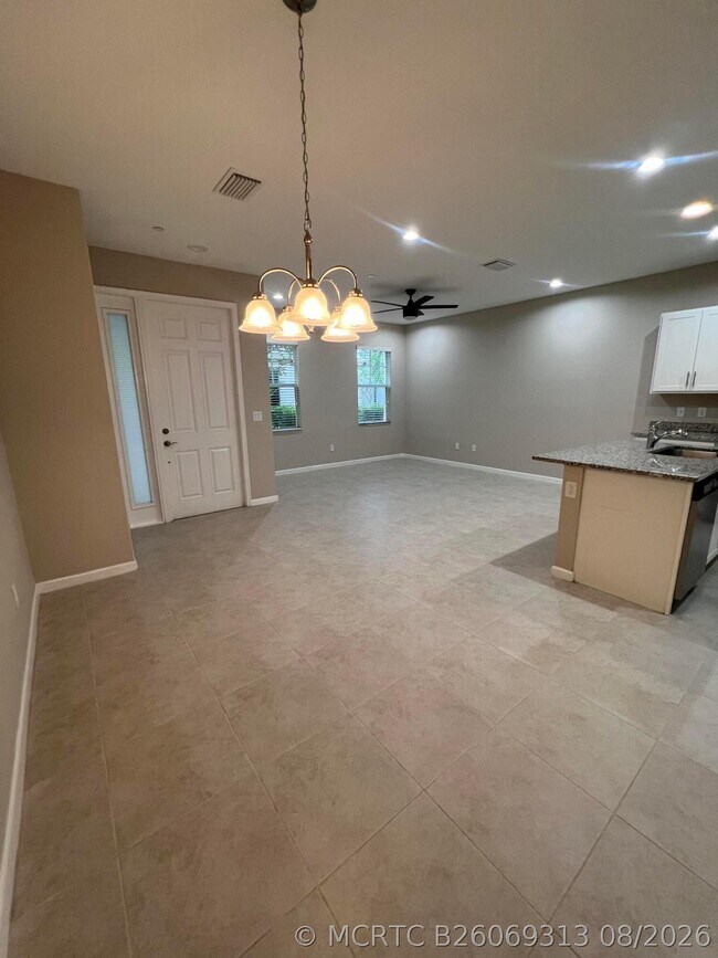 Foto del edificio - 14404 Emerald Pl Wy