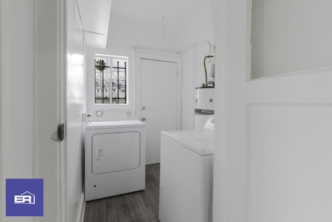 Foto del edificio - 4503 S Gramercy Pl