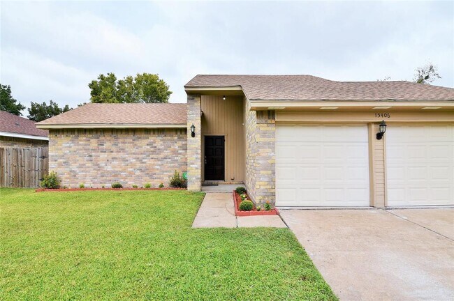 Building Photo - 15406 Wildwood Glen Dr