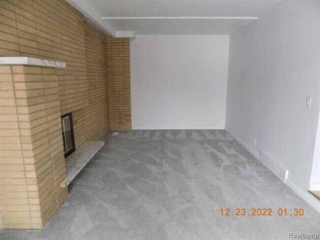 Building Photo - 29123 Desmond Dr