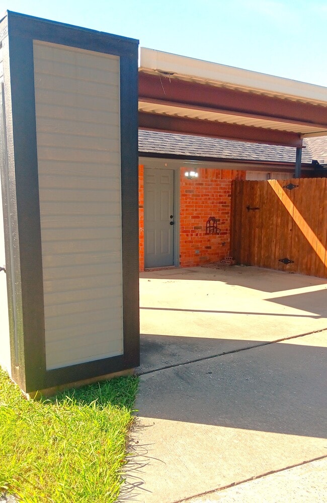 Covered 2 Car Carport - 3113 Inglewood St