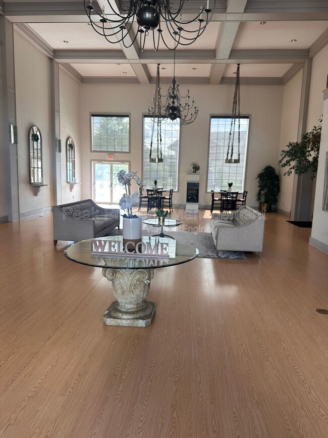 Interior Photo - The Links Condominiums